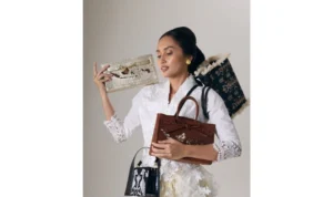 Keren! Salah Satu Brand Indonesia Pamerkan  "Indonesian Craftmanship Bag" di Times Square New York Fashion Week