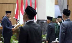 Ketua DPRD Kabupaten Bogor Rudy Susmanto Lantik Yopi Iskandar sebagai anggota Dewan, Ini Pesanya!