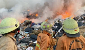 Bakaran Sampah Jadi Penyebab TPA Kopi Luhur Kota Cirebon