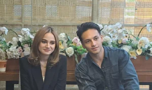Komedi Keluarga Terbaru "Mohon Doa Restu" Pasangkan Jefri Nichol Dengan Syifa Hadju Komedi Keluarga Terbaru "Mohon Doa Restu" Pasangkan Jefri Nichol Dengan Syifa Hadju