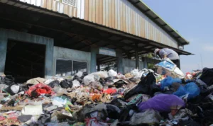 Kondisi TPS Pasar Sehat Cileunyi, Kecamatan Cileunyi, Kabupaten Bandung.