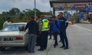 Soal Penangkapan 3 Pencuri Mobil Corolla yang Ditangkap di Jalur Tol Cisumdawu