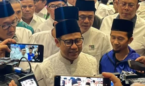 Cak Imin Sebut Wacana BBM Gratis Jika Dirinya Jadi Bacawapres Tidak Mungkin Cak Imin mengaku, masyarakat salah kaprah dengan wacana BBM Gratis.