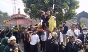 Pemdes Lemah Duhur Caringin Sambut Bulan Maulid dengan Pentas Seni dan Budaya