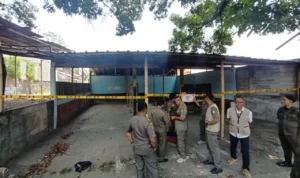 Warung Di Cibinong Bogor Disegel Satpol-PP, Berdiri di Lahan Pemkab Bogor