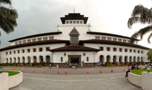 Titik tengah Provinsi Jawa Barat hanya berjarak 4 KM dari Gedung Sate