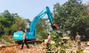 Lanjutkan Pembangunan, UIII Kosongkan Lahan