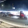 Akibat Rem Blong, Detik-detik Truk Tabrak Belasan Kendaraan di Exit Tol Bawen Semarang