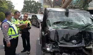 Salah Seorang Pengemudi Pick Up Meninggal Dunia Usai Terlibat Tabrakan Beruntun di BKR Kota Bandung