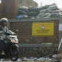 Terjadi penumpukan sampah di salah satu TPS sementara, di Kota Bandung. (Pandu/Jabarekspres)