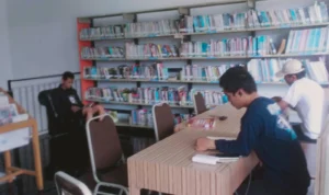 Perpustakaan Cimahi Terus Berupaya Tingkatkan Minat Baca Masyarakat di Era Digital Pemandangan masyarakat yang berkunjung ke Perpustakaan Kota Cimahi.