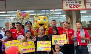 Semarak Masyarakat Mengikuti Ronda Sore Alfamart