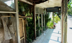 Kondisi halte yang bakal dibongkar oleh Dishub Kota Bandung (Pandu Muslim)