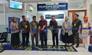 BPJS Kesehatan Cimahi Luncurkan Loket Pelayanan dan POROS di RS Karisma Cimareme BPJS Kesehatan Cimahi Luncurkan Loket Pelayanan dan POROS di RS Karisma Cimareme