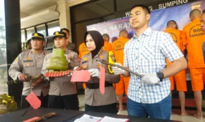 Alih-alih Dapat Untung, 7 Pencuri Gas LPG Jadi Tersangka Alih-alih Dapat Untung, 7 Pencuri Gas LPG Jadi Tersangka
