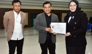Raih Peringkat 1 Pelatihan Kepemimpinan Administrator, Sekdis Disnaker KBB Harumkan Nama KBB