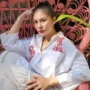 Wulan Guritno tak banyak bicara dan hanya tebar senyum pada saat memasuki gedung Bareskrim Polri hari ini Kamis, 14 September 2023. Instagram/@wulanguritno.