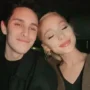 Ariana Grande Resmi Ajukan Perceraian dari Dalton Gomez