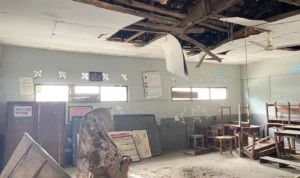 Soal Atap Ambruk di SDN 2 Waledkota Cirebon, Disdik Sebut Bangunan itu Bukan Wewenangnya! Soal Atap Ambruk di SDN 2 Waledkota Cirebon, Disdik Sebut Bangunan itu Bukan Wewenangnya!