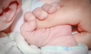 Jangan Sepelekan! Ini Dia 5 Gejala Baby Blues dan Cara