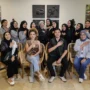 Sukarelawan Mak Ganjar membuka kelas online pelatihan tata rias dan strategi bisnis jasa bagi para perempuan dari berbagai daerah di Indonesia, Rabu (27/9).
