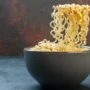 4 Alasan Mengapa Kamu Tak Boleh Sering Makan Mi Instan
