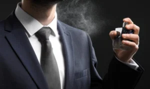 5 Parfum Terbaik untuk Pria yang Wanginya Berkelas, Pria Wajib Punya! Parfum Terbaik untuk Pria