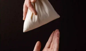 Mengenal Hari Amal Internasional dan Sosok di Baliknya