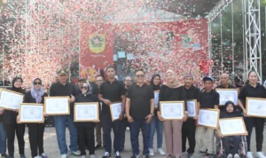 Peringati HAORNAS, Bupati Bogor Berikan Penghargaan