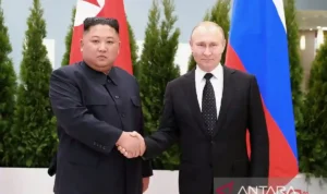 Kim Jong-un Sampaikan Undangan bagi Vladimir Putin untuk Mengunjungi Korea Utara