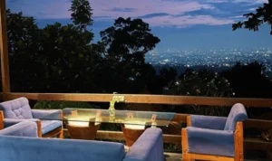 Rekomendasi Tempat Ngopi Suasana Alam Paling Hits di Bandung 2023/ Instagram @lisungcaferesto