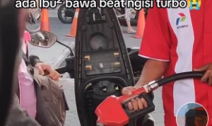 Viral Seorang Ibu Mengisi Bensin Motor BeAT Pakai Pertamax Turbo, Ini Masalah Mesin yang Akan Terjadi!