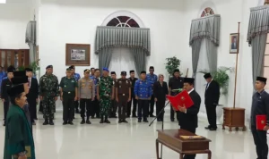 Detik-detik Terakhir, Bupati Sumedang Doni Lantik 3 Kepala Dinas Detik-detik Terakhir, Bupati Sumedang Doni Lantik 3 Kepala Dinas