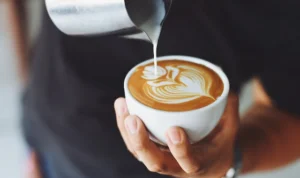 ILUSTRASI Tempat Ngopi di Bandung dengan Harga Murah dan Enak, Cocok Buat yang Lagi Low Budget/ Pexels/ Chevanon Photography