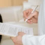 Ilustrasi Pembuatan Surat Keterangan Sehat (BMI) untuk CPNS 2023 di Kejaksaan/ Pexels/ MART PRODUCTION