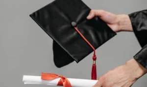 Syarat CPNS Jalur Cumlaude, Kampus Akreditasi Apa? Ilustrasi/Syarat CPNS Jalur Cumlaude/Pexels/ Pavel Danilyuk