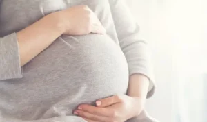 Ibu Hamil Konsumsi Minuman Bersoda Bisa Buat Anak Autisme? Ini Faktanya!