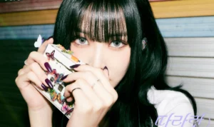 Yuju Bawa Penggemarnya ke Dunia Lain dengan Lagu Barunya "DALALA"