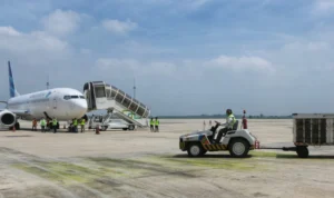 Bandara Husein Sastranegara ke Kertajati berdampak positif terhadap perkembangan wisata di Jawa Barat. Khususnya di wilayah Cirebon Raya.