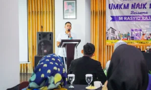 Caleg PAN Dapil I Jabar (Kota Bandung dan Kota Cimahi), menginisiasi satu gerakan untuk menaikkan level UMKM, baik dari segi produk, distribusi dan marketing.