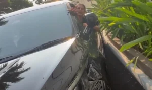Mobil Baim Wong yang mengalami Kecelakaan. (Tangkpan layar Youtube BaimPaula)