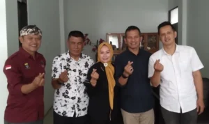 Kadin Kota Bandung Iwa Gartiwa mengatakan, sejauh ini turut memberikan edukasi dan sosialiasi kepada pelaku usaha dalam peengelolaan sampah