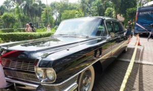 Inilah Fakta Mobil Dinas Presiden Soekarno yang Digunakan Ganjar/Mahfud untuk Daftar ke KPU Hari ini