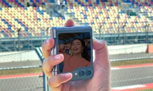Samsung Galaxy Z Flip 5 ternyata sangat bisa diandalkan untuk menangkap obyek kecepatan tinggi pada ajang balap motoGP di Sirkuit Mandalika