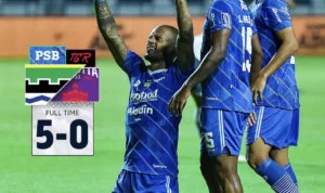 Persib Bandung ‘Cukur’ Persita Tangerang 5 Gol Tanpa Balas Persib vs Persita