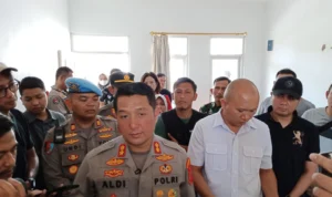 Pria dengan inisial LS alias Mamen, ML alias Guntur, FS alias Ebet, dan MU alias Ipang, ditetapkan menjadi tersangka. Tersangka ditangkap pada 26 September 2023. / Firman Jabar Ekspres