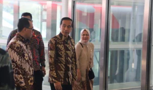 Presiden Joko Widodo saat menjajal Whoosh di Padalarang, Kabupaten Bandung Barat. Senin (2/10). Foto humas Pemkab Bandung Barat