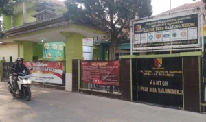Pilkades Memanas, Salah Satu Cakades di Nanjungmekar Bandung Dapat Surat Aduan Dugaan Terindikasi KKN Ilustrasi: Kantor Desa Nanjungmekar, Kecamatan Rancaekek, Kabupaten Bandung. (Yanuar/Jabar Ekspres)