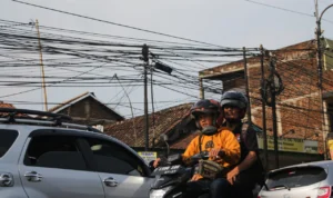 Percepatan Penurunan Kabel Udara di Bandung