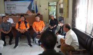 BULOG Jabar Pastikan Beras Bantuan Pangan Layak Konsumsi BULOG Jabar Pastikan Beras Bantuan Pangan Layak Konsumsi